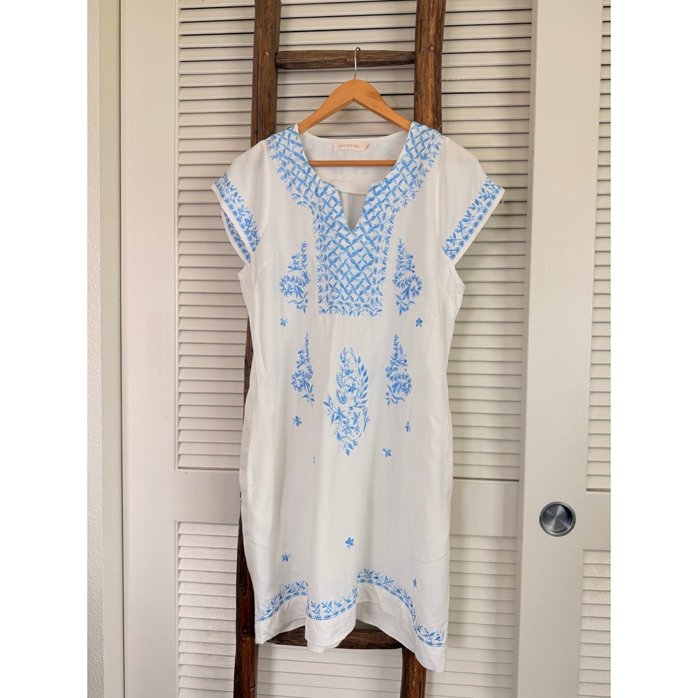 Solitaire Embroidered Shift Dress L White Blue